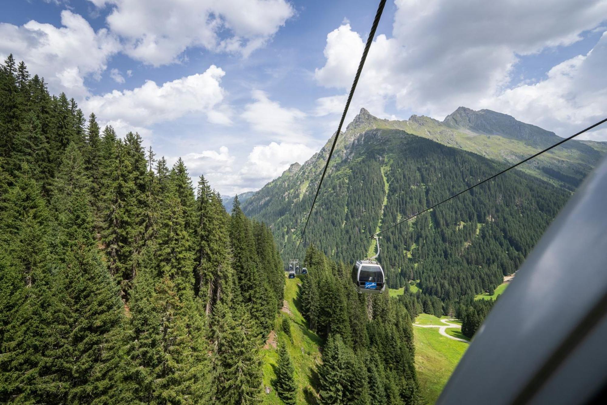 Landal Hochmontafon Hotel Gargellen Exterior foto